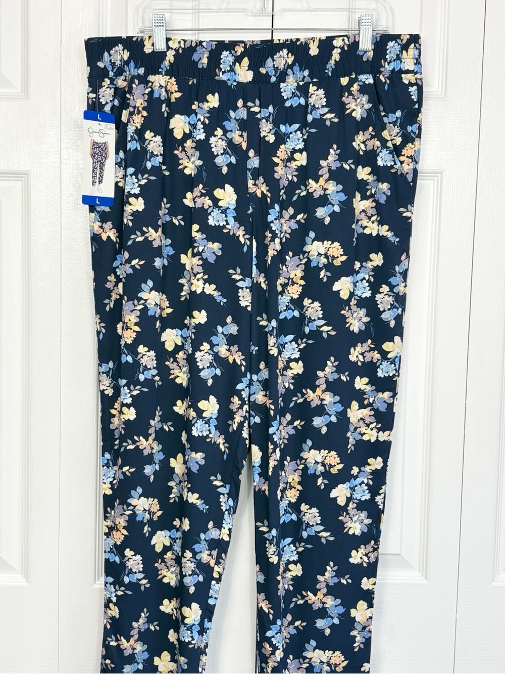 NWT Jessica Simpson Navy Blue Floral Soft Stretch Pull-On Crop Pants Large